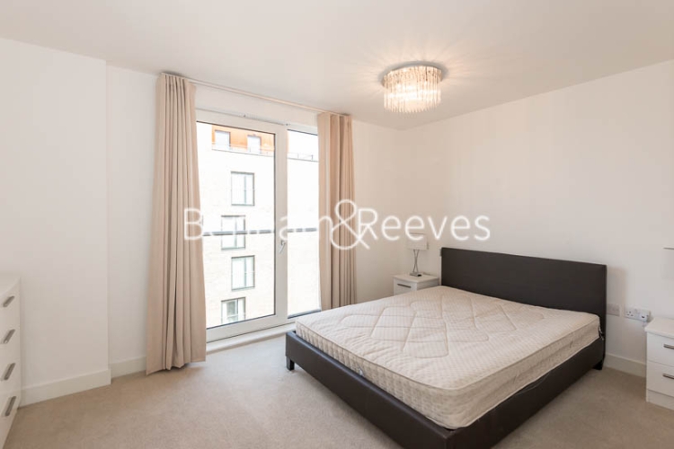 3 bedrooms flat to rent in Seafarer Way, Surrey Quays, SE16-image 6