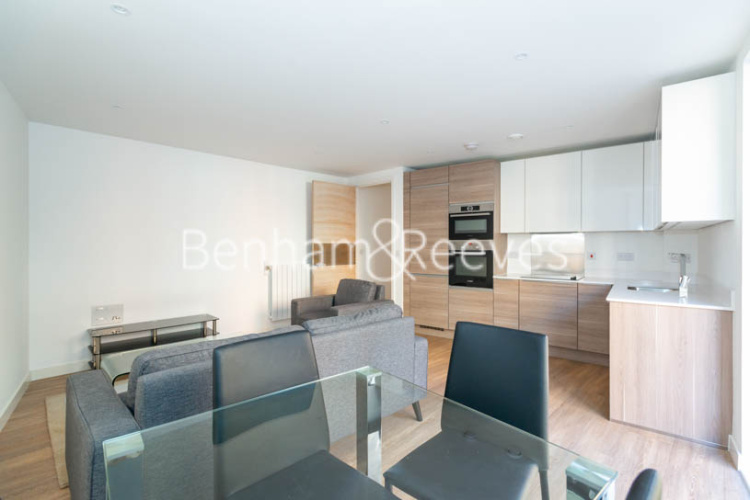 2  bedrooms flat to rent in Cleveley Court, Ashton Reach,SE16-image 1