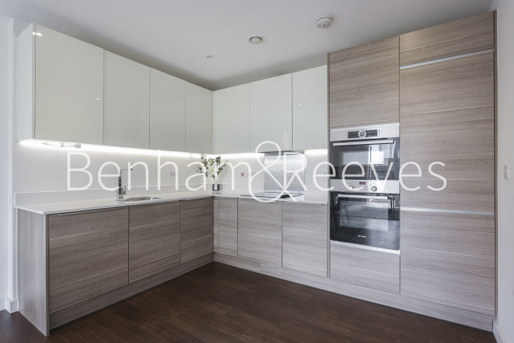 2 bedrooms flat to rent in Plough Way, Surrey Quays, SE16-image 2