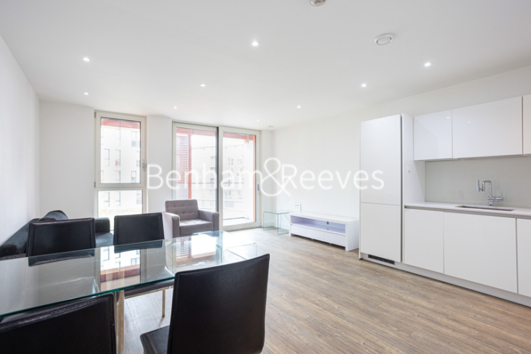2  bedrooms flat to rent in Lariat Apartments, Cable Walk, SE10-image 7