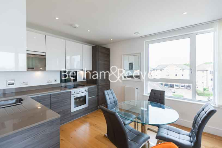 2 bedrooms flat to rent in Plough Way, Surrey Quays, SE16-image 2