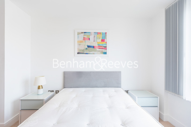 2 bedrooms flat to rent in Plough Way, Surrey Quays, SE16-image 3