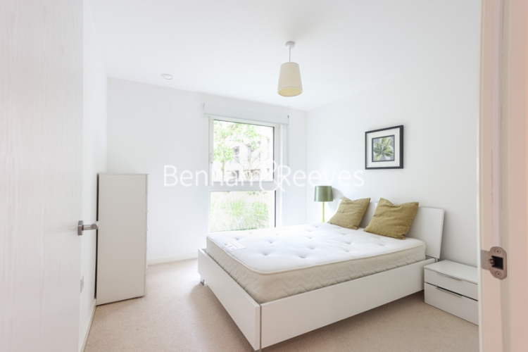 1  bedroom flat to rent in Naomi Street, Surrey Quays, SE8-image 3