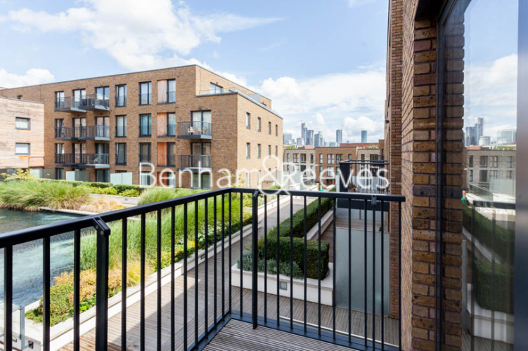 3 bedrooms flat to rent in Mary Rose Square, Marine Wharf, SE16-image 6