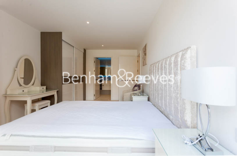 3  bedrooms flat to rent in Mary Rose Square, Marine Wharf, SE16-image 18