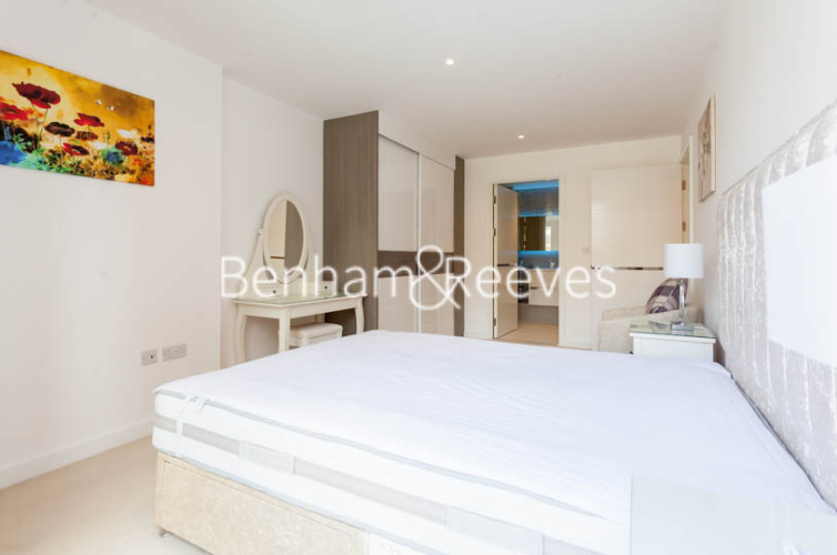 3 bedrooms flat to rent in Mary Rose Square, Marine Wharf, SE16-image 19