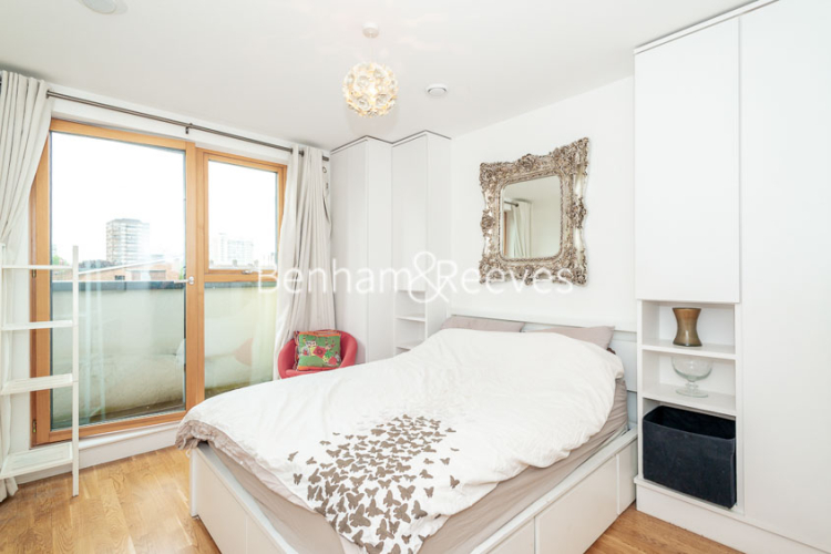 3 bedrooms flat to rent in New Kent Road, Surrey Quays, SE1-image 3