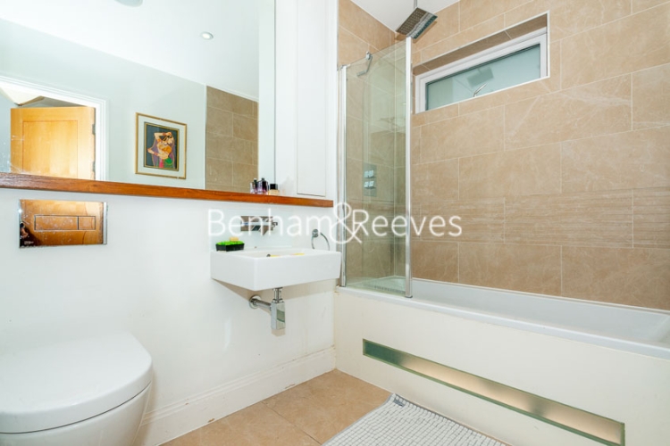 3 bedrooms flat to rent in New Kent Road, Surrey Quays, SE1-image 4