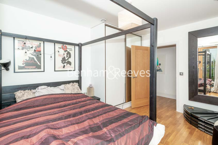 3  bedrooms flat to rent in New Kent Road, Surrey Quays, SE1-image 9