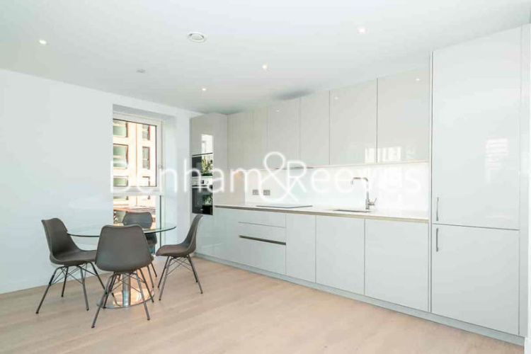 2  bedrooms flat to rent in Deacon Street, Elephant and Castle, SE17-image 8