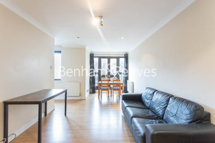2 bedrooms flat to rent in Plough Way, Iceland Wharf, SE16-image 1