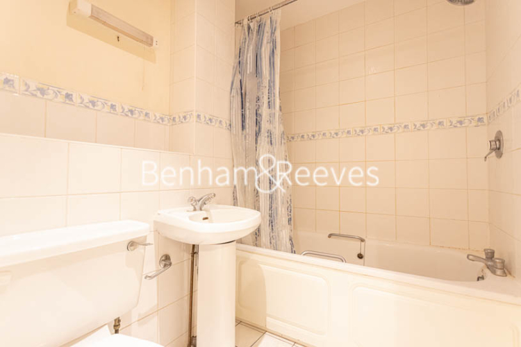 2 bedrooms flat to rent in Plough Way, Iceland Wharf, SE16-image 4