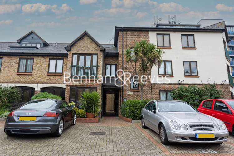 2 bedrooms flat to rent in Plough Way, Iceland Wharf, SE16-image 5