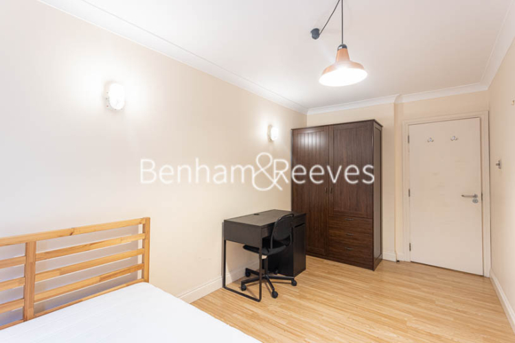 2 bedrooms flat to rent in Plough Way, Iceland Wharf, SE16-image 13