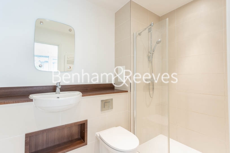 3 bedrooms flat to rent in Pell Street, Surrey Quays, SE8-image 10