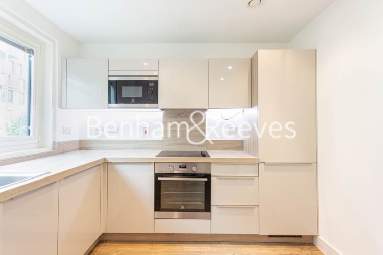 3 bedrooms flat to rent in Pell Street, Surrey Quays, SE8-image 14