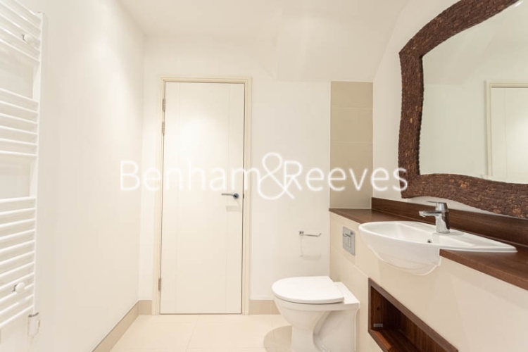 3  bedrooms flat to rent in Pell Street, Surrey Quays, SE8-image 17
