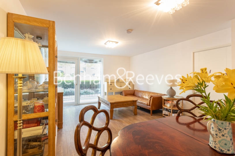 3 bedrooms flat to rent in Pell Street, Surrey Quays, SE8-image 19