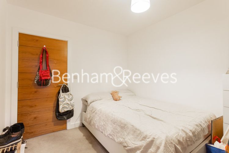 2 bedrooms flat to rent in John Donne Way, Greenwich, SE10-image 3