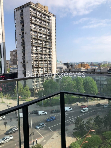 1  bedroom flat to rent in St. Gabriel Walk, Surrey Quays, SE1-image 4