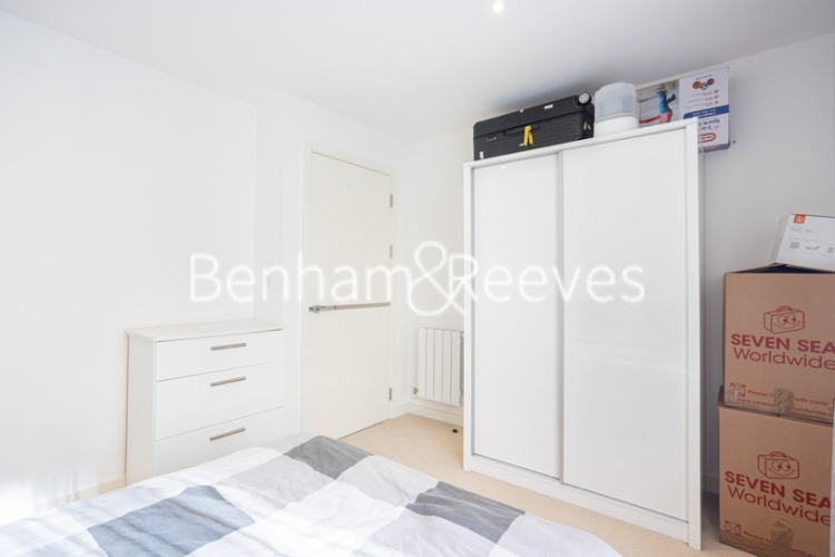 2 bedrooms flat to rent in Whiting Way, Marine Wharf, SE16-image 11
