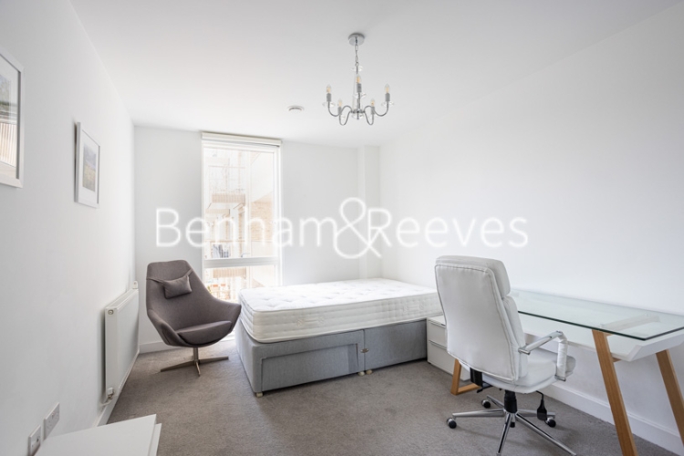 2  bedrooms flat to rent in Adenmore Road, Catford, SE6-image 17