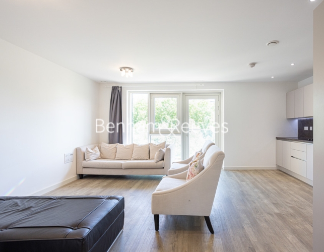 2  bedrooms flat to rent in Gothenburg Court, Bailey Street, SE8-image 1
