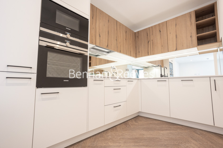 1  bedroom flat to rent in Burney Street, Greenwich, SE10-image 2