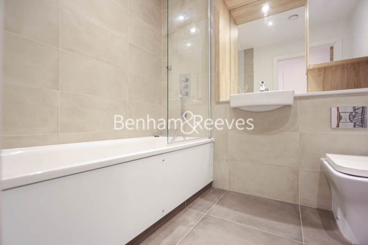 2  bedrooms flat to rent in Plough Way, Surrey Quays, SE16-image 4