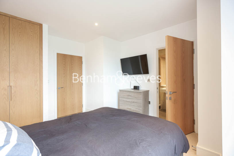 2 bedrooms flat to rent in Plough Way, Surrey Quays, SE16-image 8