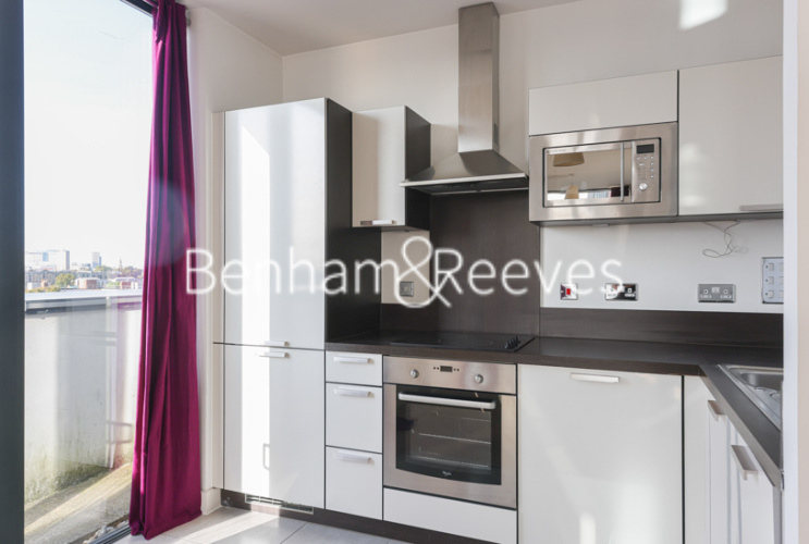 1  bedroom flat to rent in Needleman Street, Surrey Quays, SE16-image 2