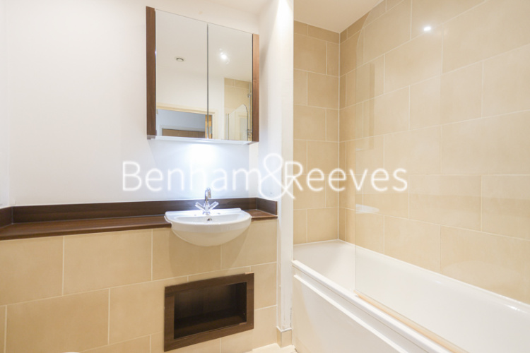 1  bedroom flat to rent in Needleman Street, Surrey Quays, SE16-image 4