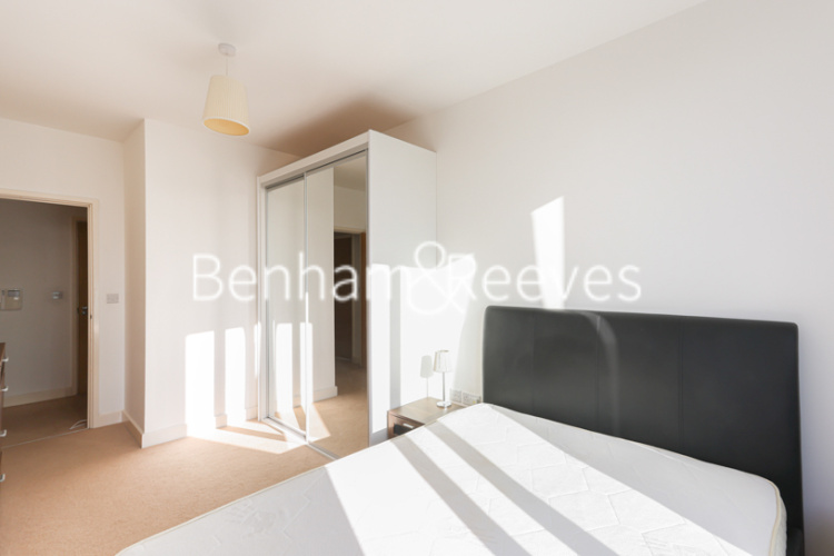 1  bedroom flat to rent in Needleman Street, Surrey Quays, SE16-image 9