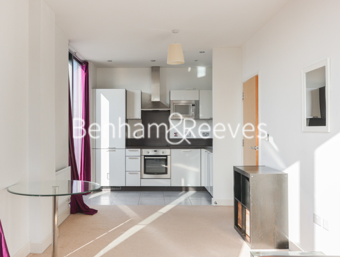 1  bedroom flat to rent in Needleman Street, Surrey Quays, SE16-image 25