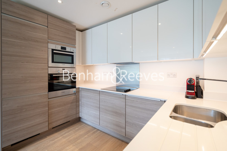 3  bedrooms flat to rent in Navigation House, Whiting Way, SE16-image 2