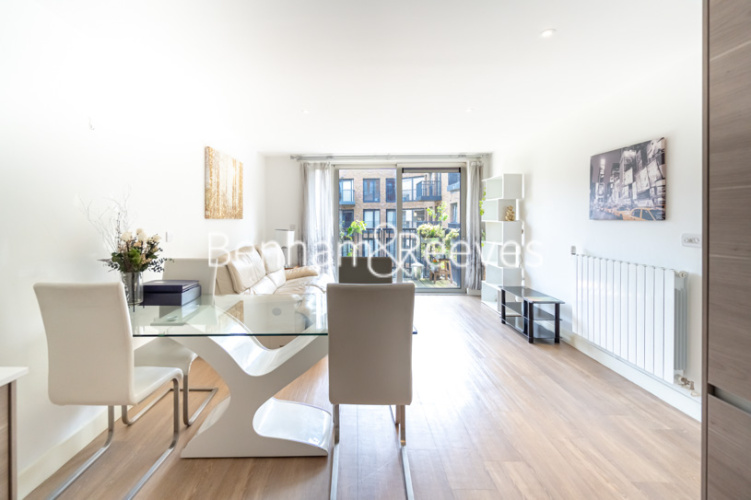 3  bedrooms flat to rent in Navigation House, Whiting Way, SE16-image 12