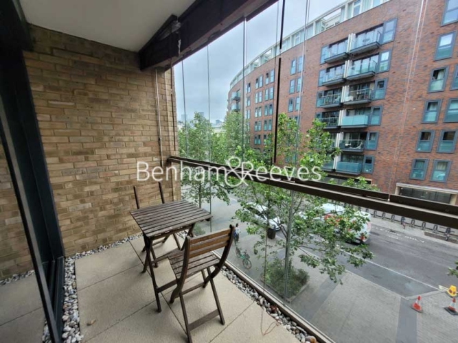 1 bedroom flat to rent in Victoria House, Surrey Quays Road, SE16-image 7