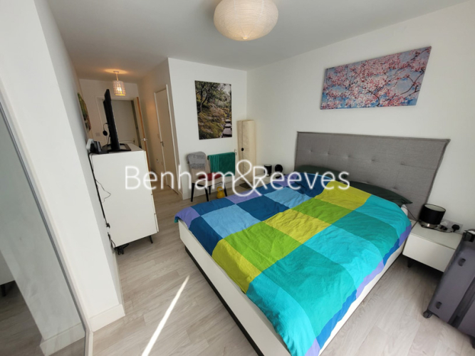 2  bedrooms flat to rent in Westmead Court, Adenmore Road, SE6-image 7