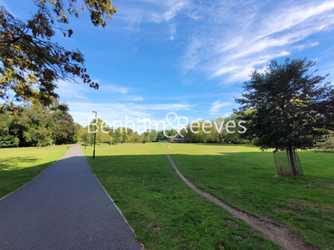 2  bedrooms flat to rent in Westmead Court, Adenmore Road, SE6-image 15
