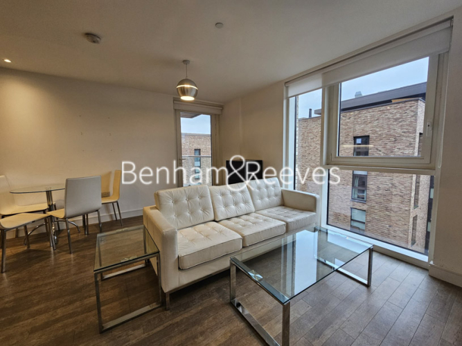 1 bedroom flat to rent in Naomi Street, Surrey Quays, SE8-image 1