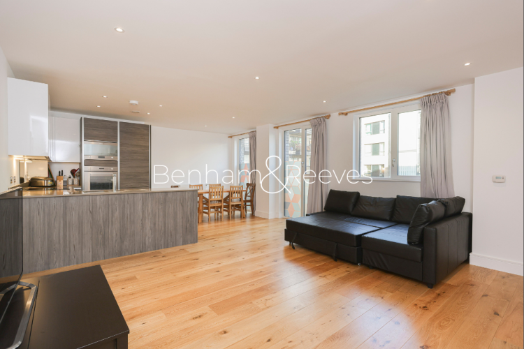 3  bedrooms flat to rent in Winchester Square, Surrey Quays, SE8-image 1
