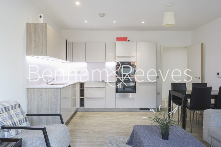 1 bedroom flat to rent in Cable Walk, Surrey Quays, SE10-image 11