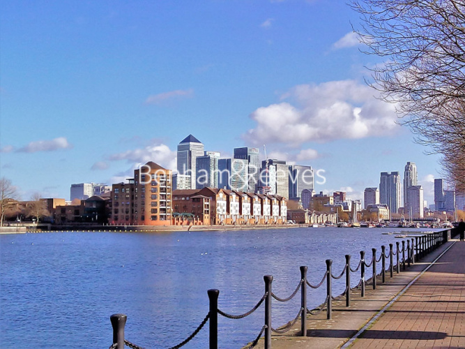 3  bedrooms flat to rent in Endeavour House, Surrey Quays, SE16-image 6