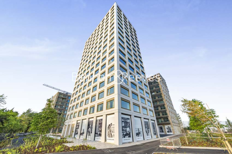 3  bedrooms flat to rent in Riverscape Royal Wharf, Canary Wharf, E16-image 13
