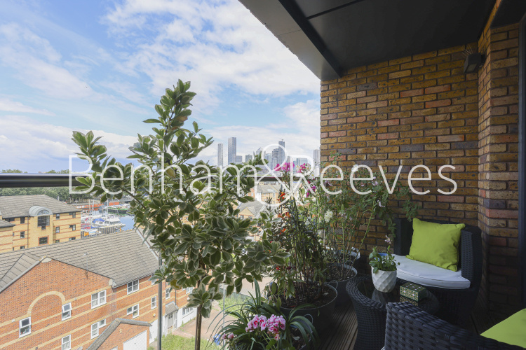3  bedrooms flat to rent in Marine Wharf, Surrey Quays SE16-image 9