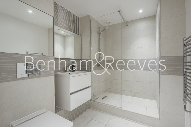 3  bedrooms flat to rent in Marine Wharf, Surrey Quays SE16-image 14