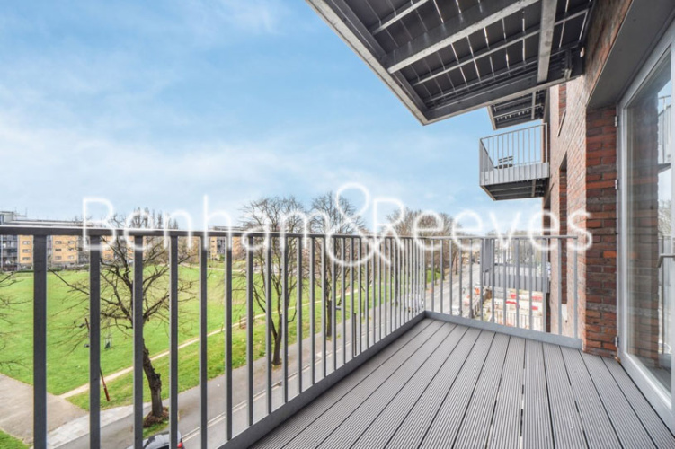 2  bedrooms flat to rent in Grove Street, Surrey Quay, SE8-image 5