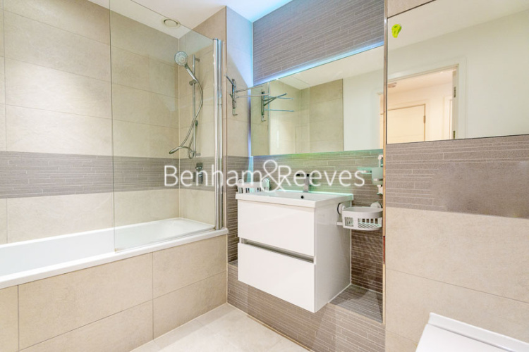 1  bedroom flat to rent in Endeavour House, Ashton Reach, SE16-image 4