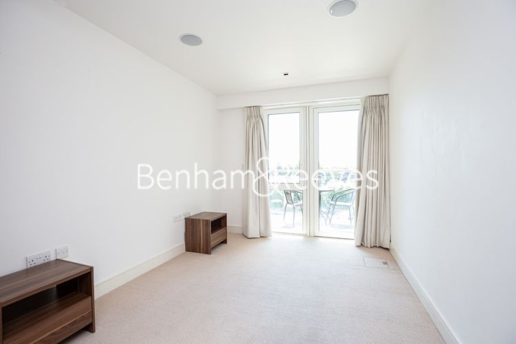 2 bedrooms flat to rent in Kew Bridge Road, Brentford, TW8-image 8