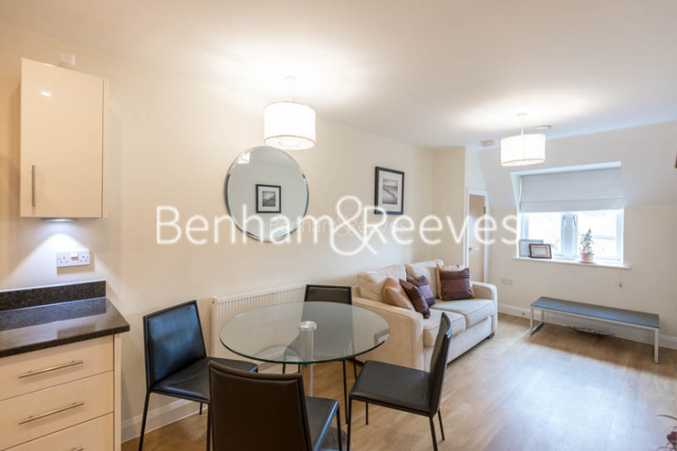 1 bedroom flat to rent in Mercury House, Ewell, KT17-image 2